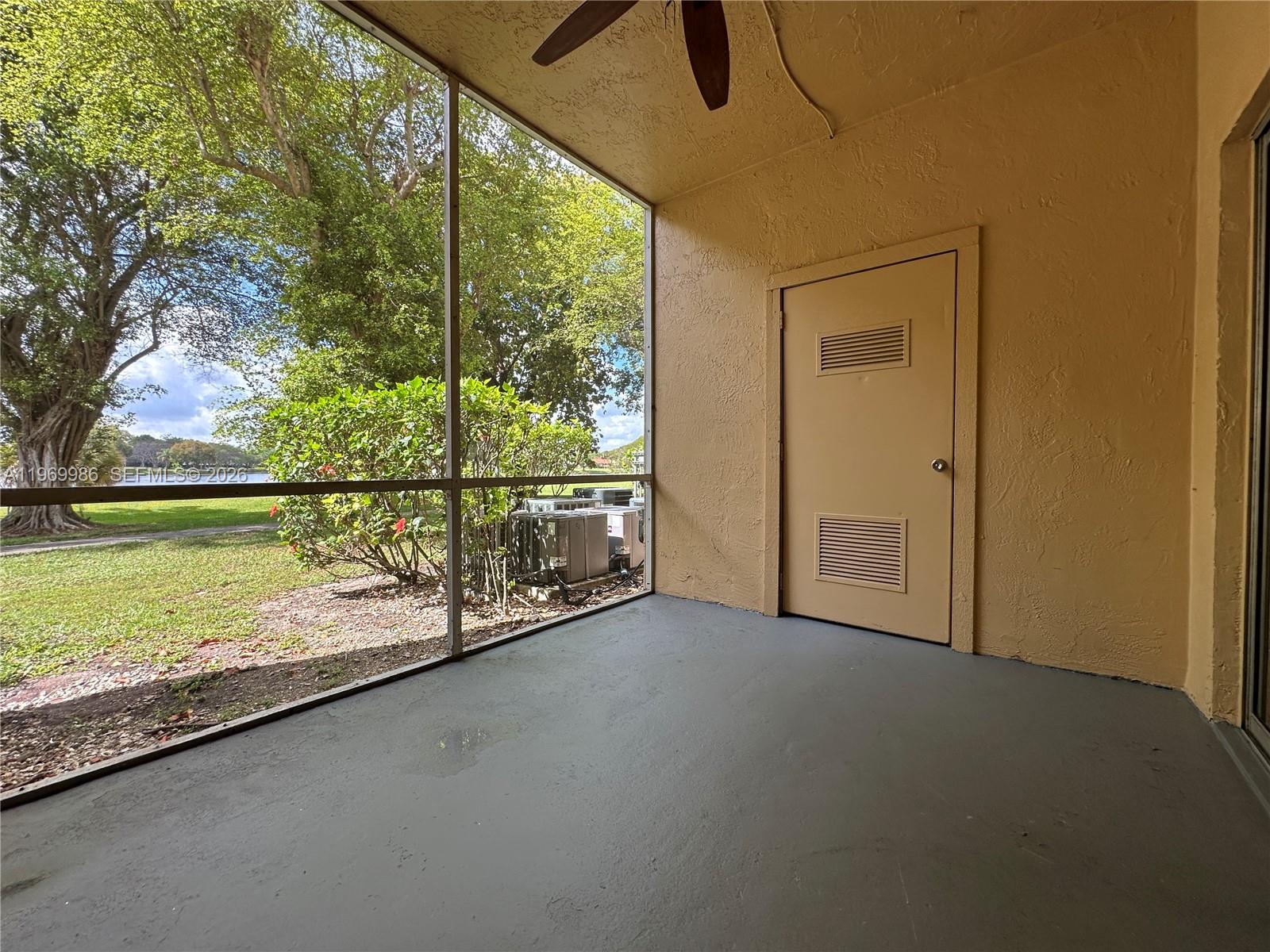 HAMMOCKS TRAILS CONDO - Residential