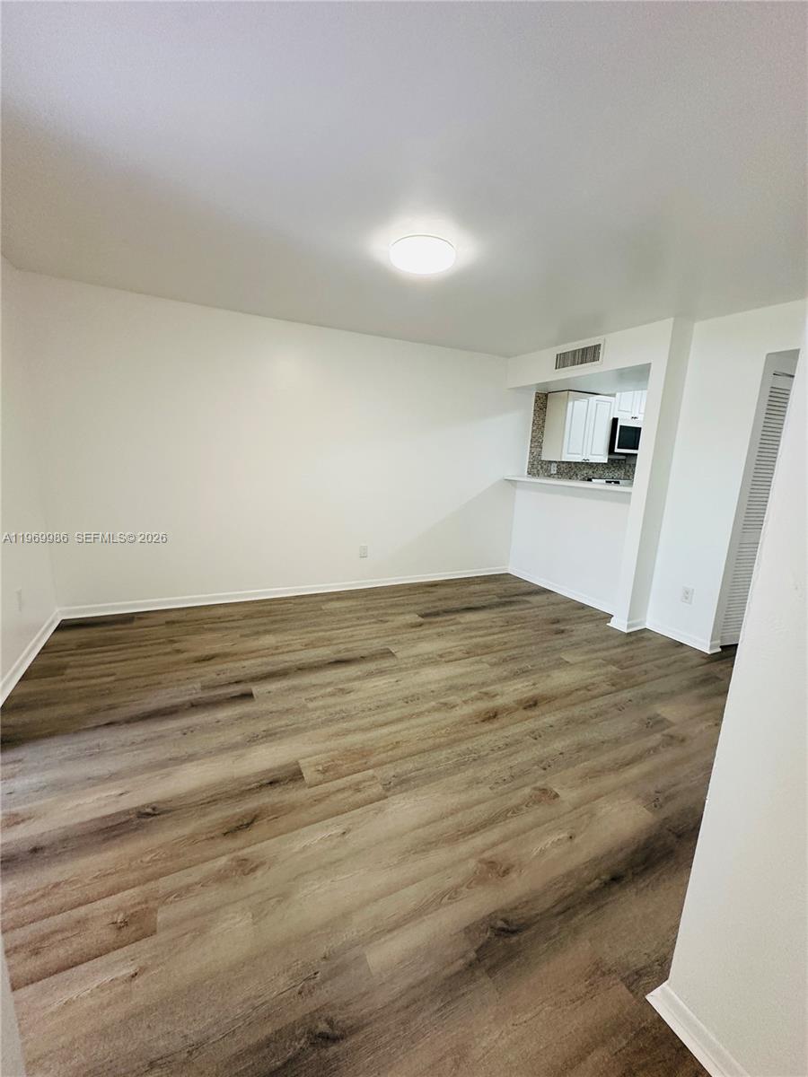 HAMMOCKS TRAILS CONDO - Residential