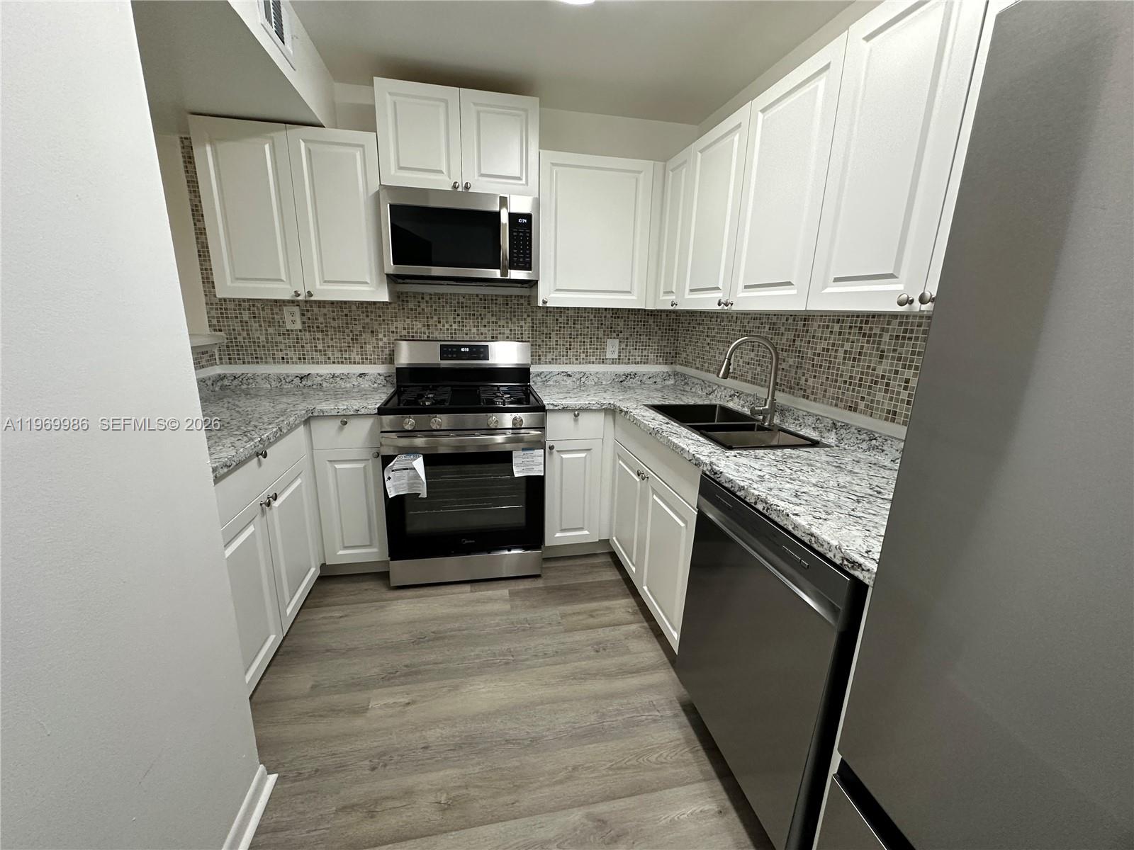 HAMMOCKS TRAILS CONDO - Residential