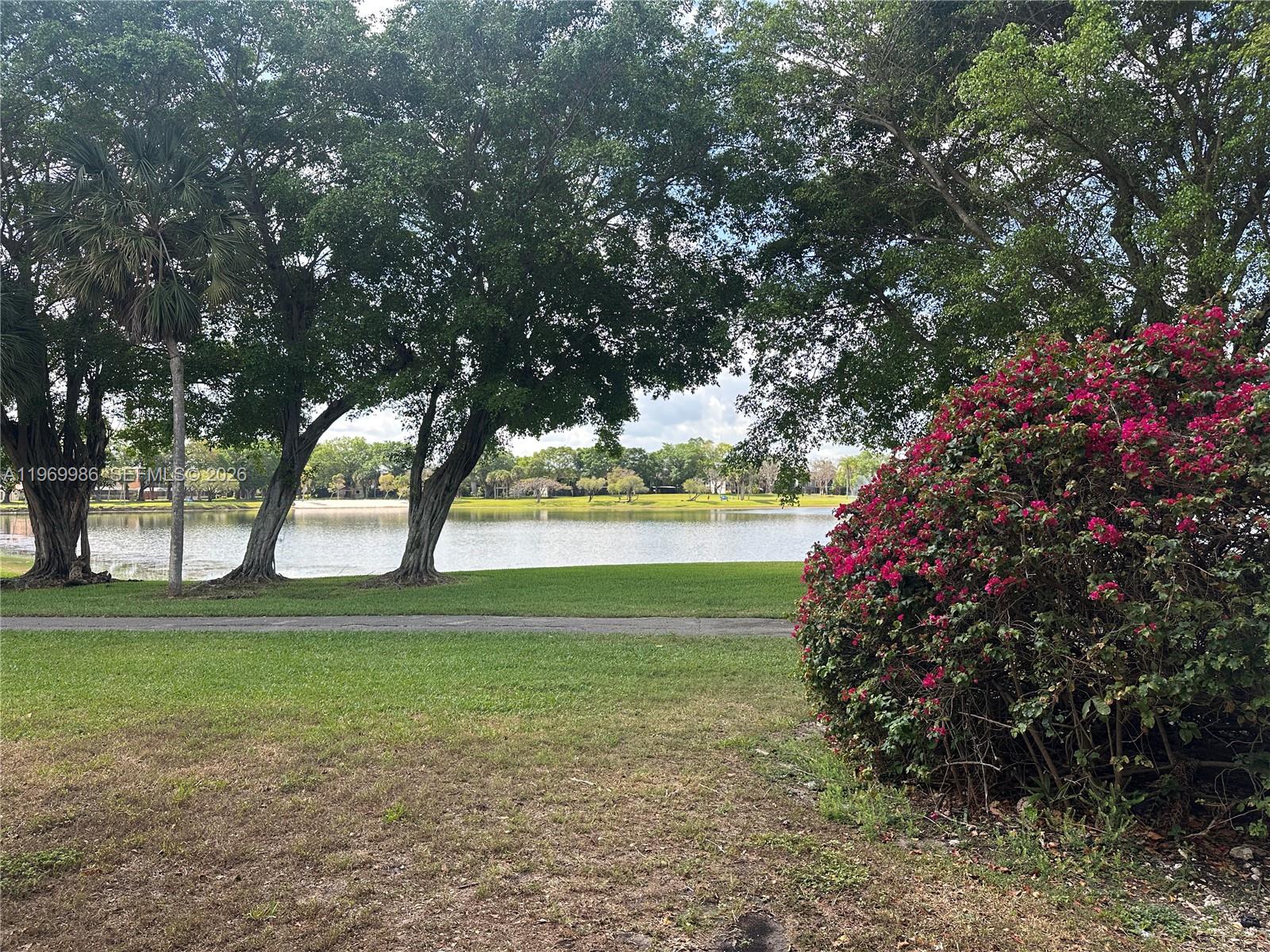 HAMMOCKS TRAILS CONDO - Residential