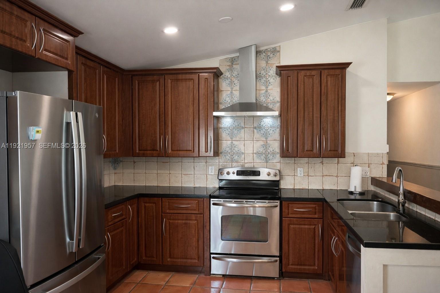 SILVER LAKES AT PEMBROKE - Residential
