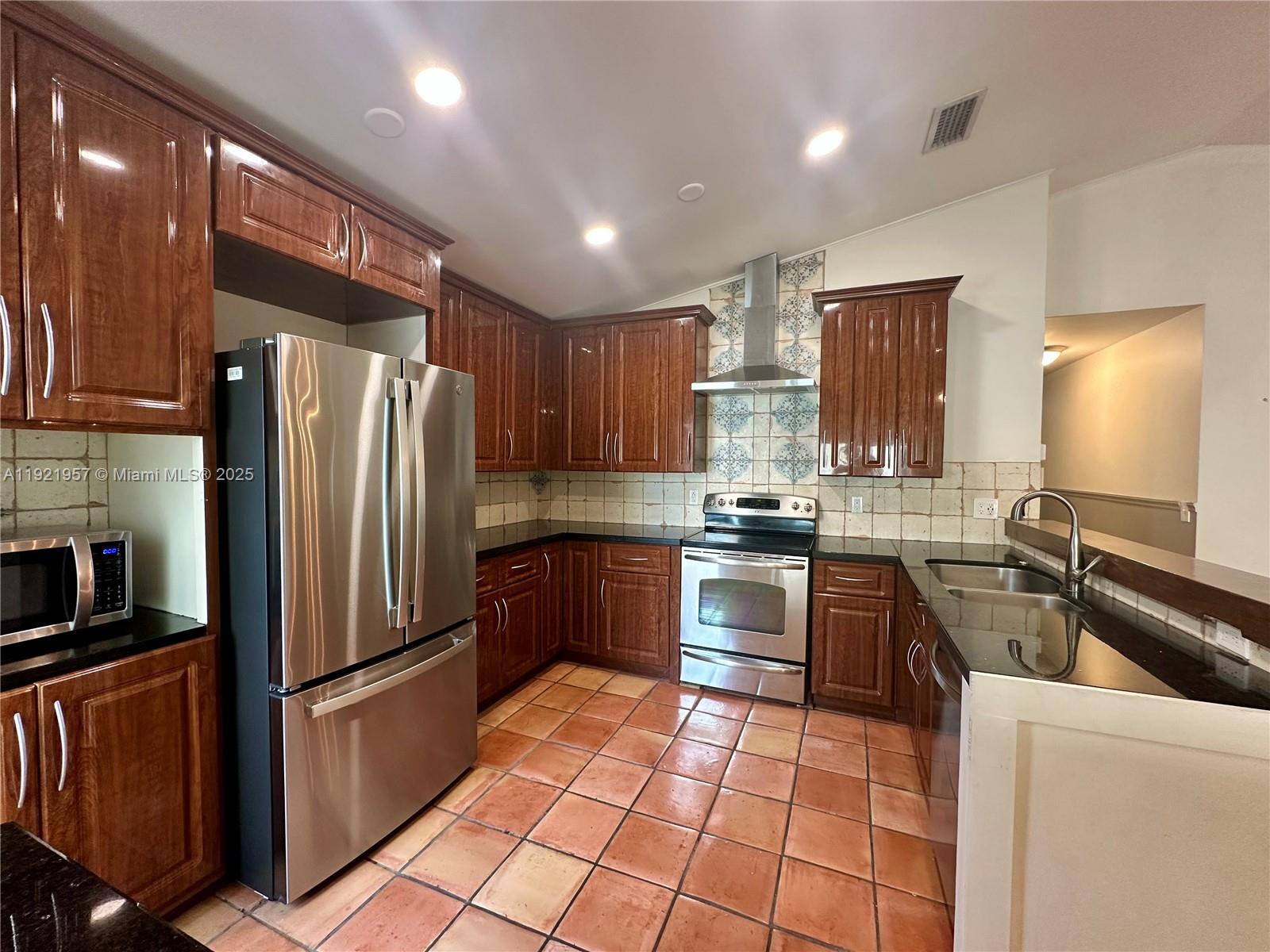 SILVER LAKES AT PEMBROKE - Residential