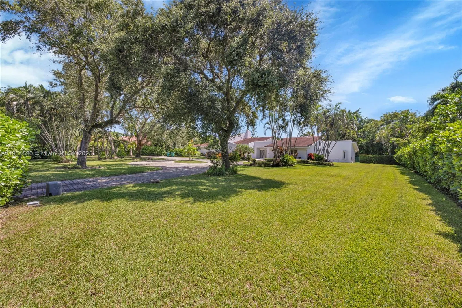 Coral Gables, Florida 33143, United States, 5 Bedrooms Bedrooms, ,5 BathroomsBathrooms,Residential,Active,232609