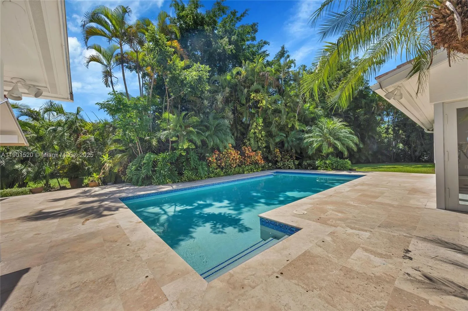 Coral Gables, Florida 33143, United States, 5 Bedrooms Bedrooms, ,5 BathroomsBathrooms,Residential,Active,232609