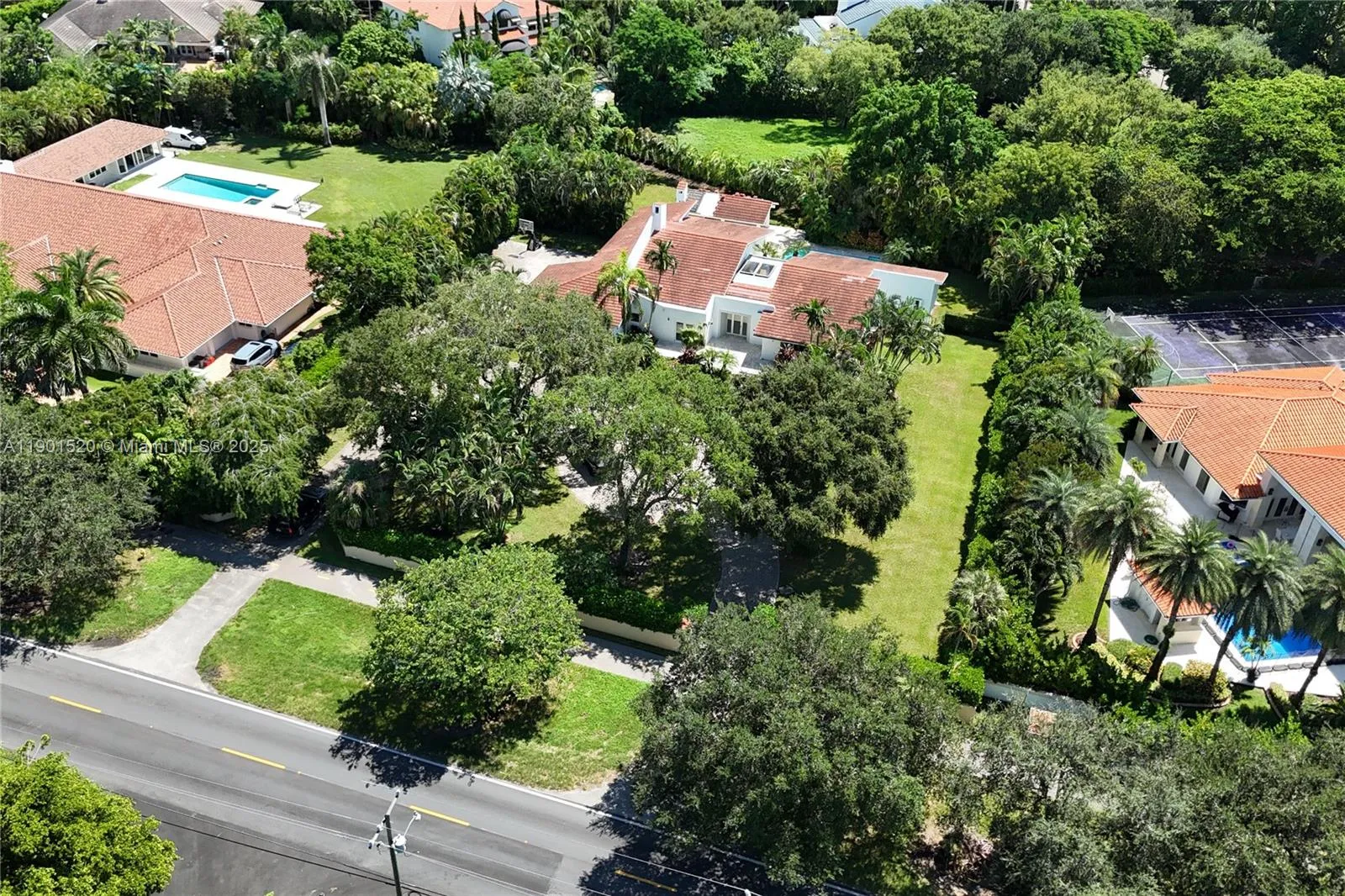 Coral Gables, Florida 33143, United States, 5 Bedrooms Bedrooms, ,5 BathroomsBathrooms,Residential,Active,232609