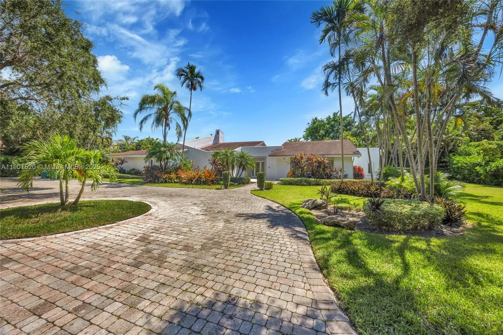 Coral Gables, Florida 33143, United States, 5 Bedrooms Bedrooms, ,5 BathroomsBathrooms,Residential,Active,232609