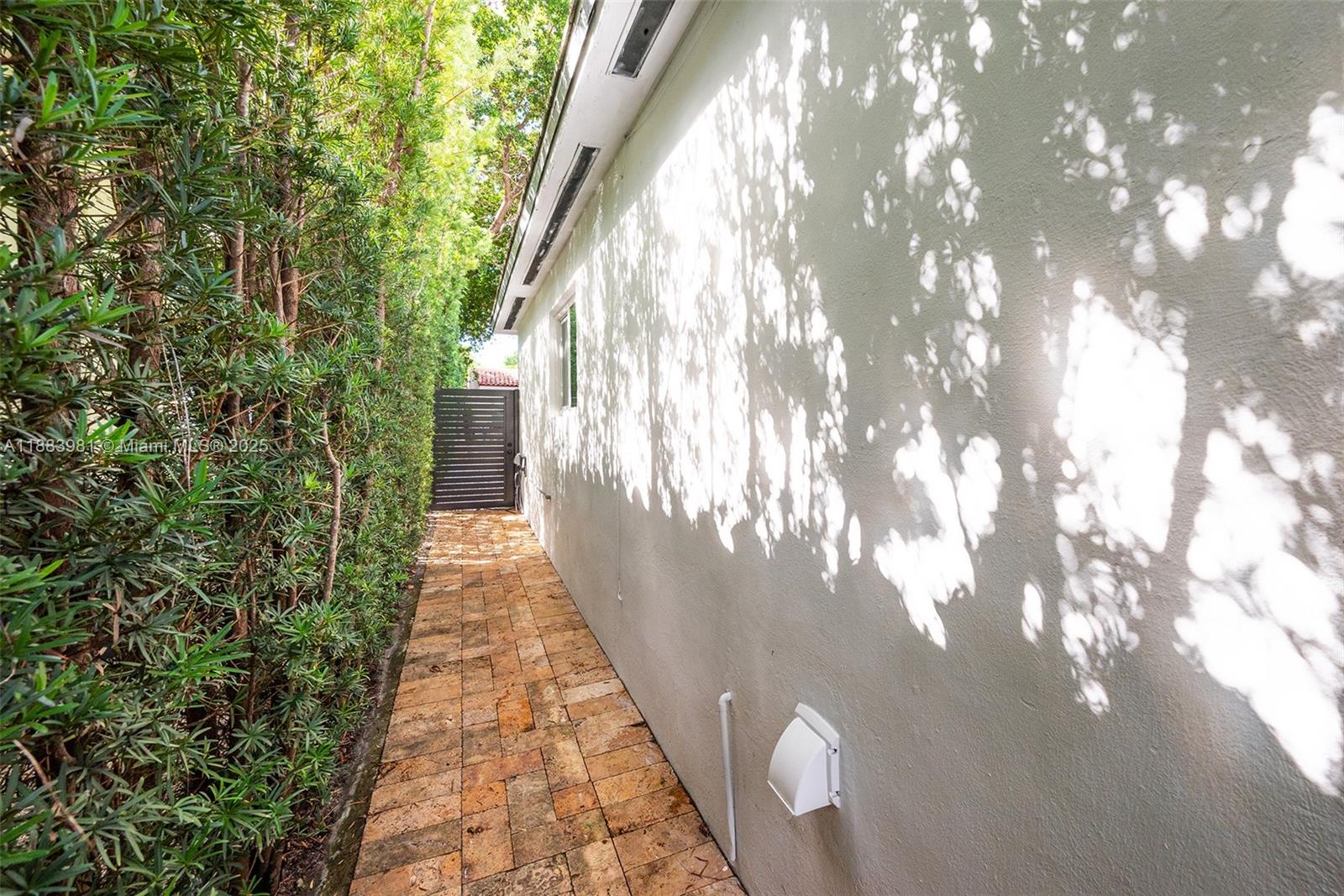 COCONUT GROVE SEC PART 1 - Residential