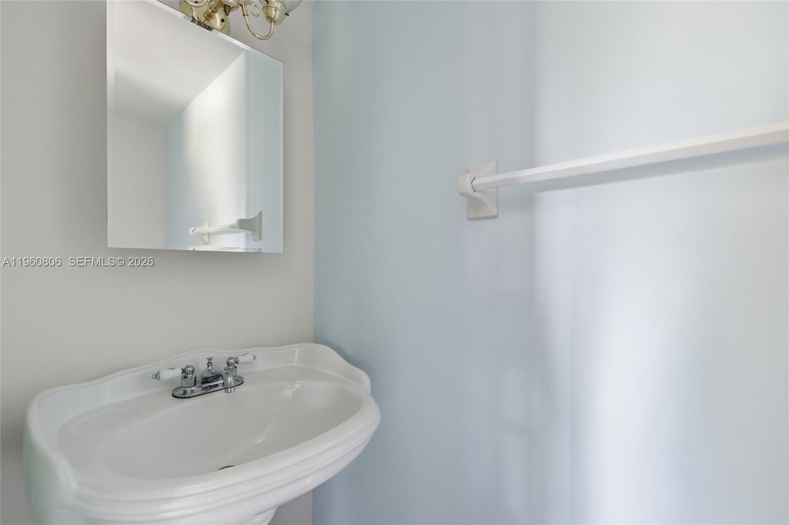 CASA SEVILLA CONDO - Residential