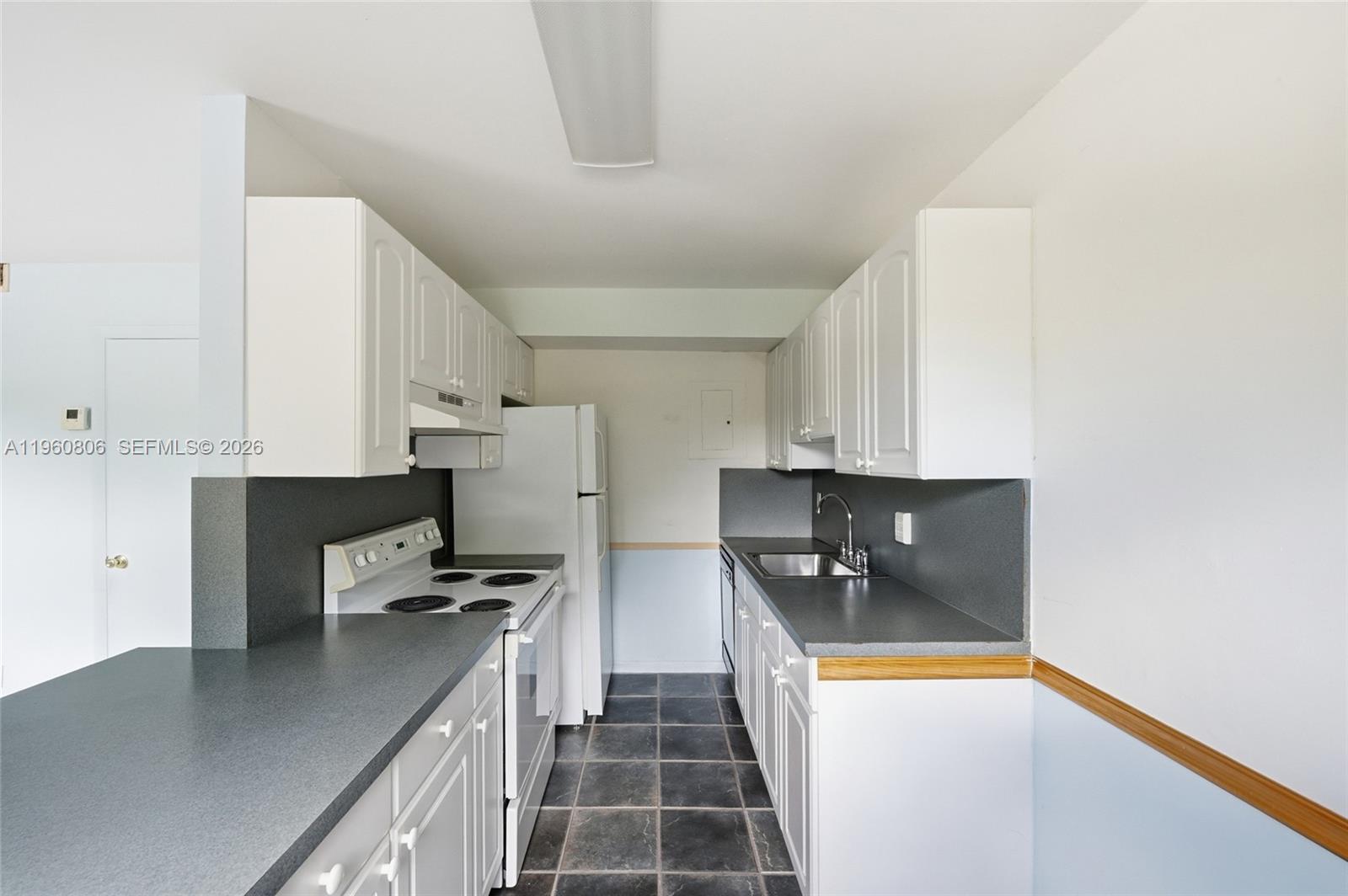 CASA SEVILLA CONDO - Residential