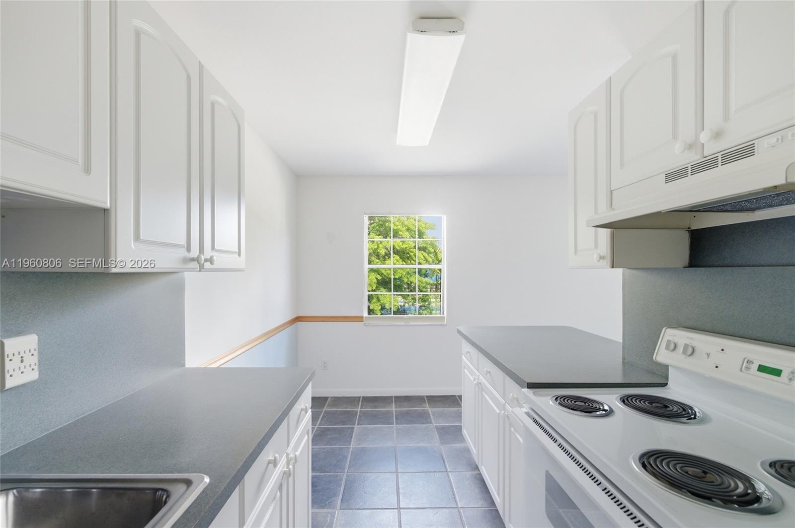 CASA SEVILLA CONDO - Residential