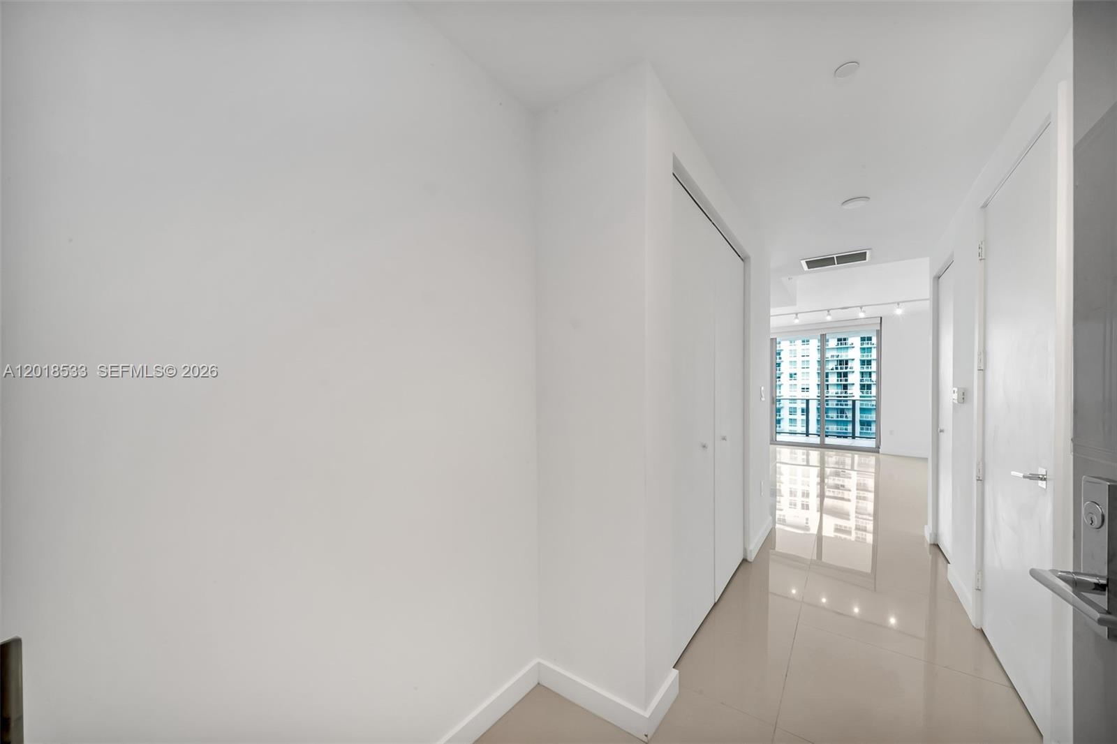 ARIA ON THE BAY CONDO - Residential