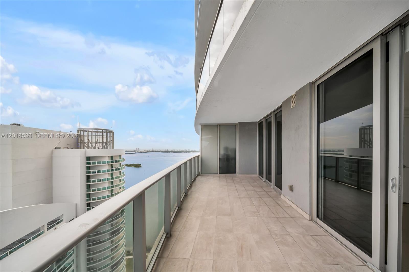 ARIA ON THE BAY CONDO - Residential