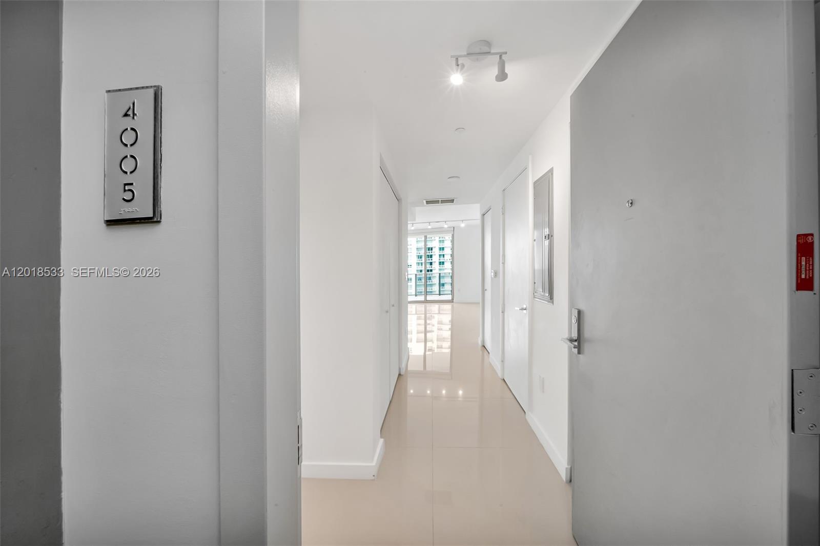 ARIA ON THE BAY CONDO - Residential
