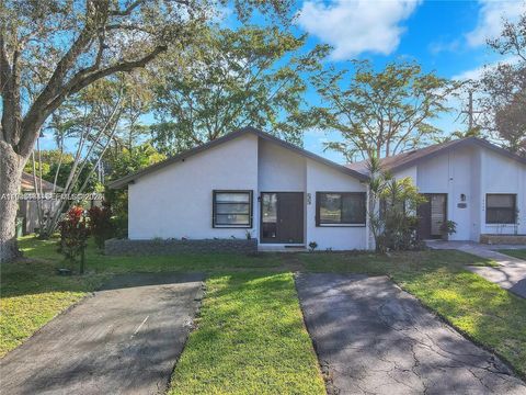 3926 S Arelia Dr S Delray Beach FL 33445