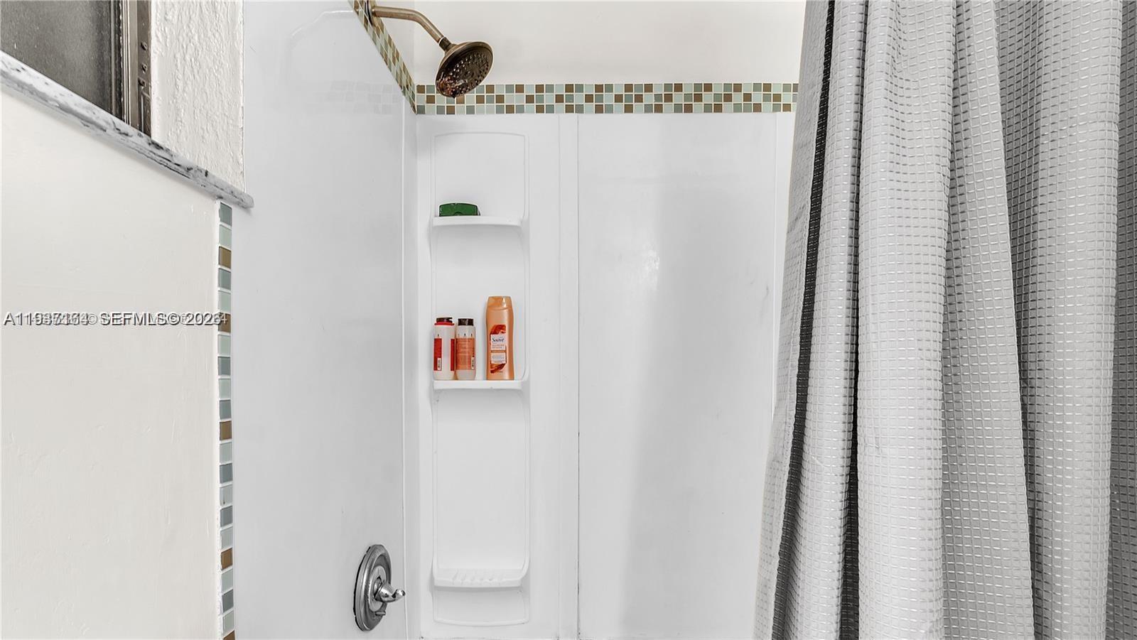 SHADYWOODS PH ONE - Residential