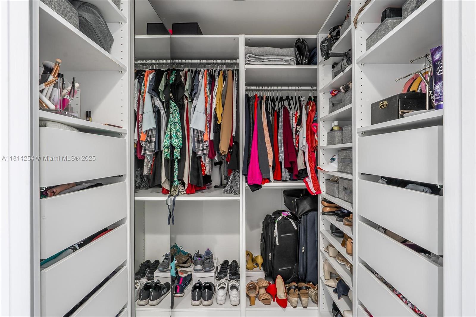 50 BISCAYNE CONDO - Residential