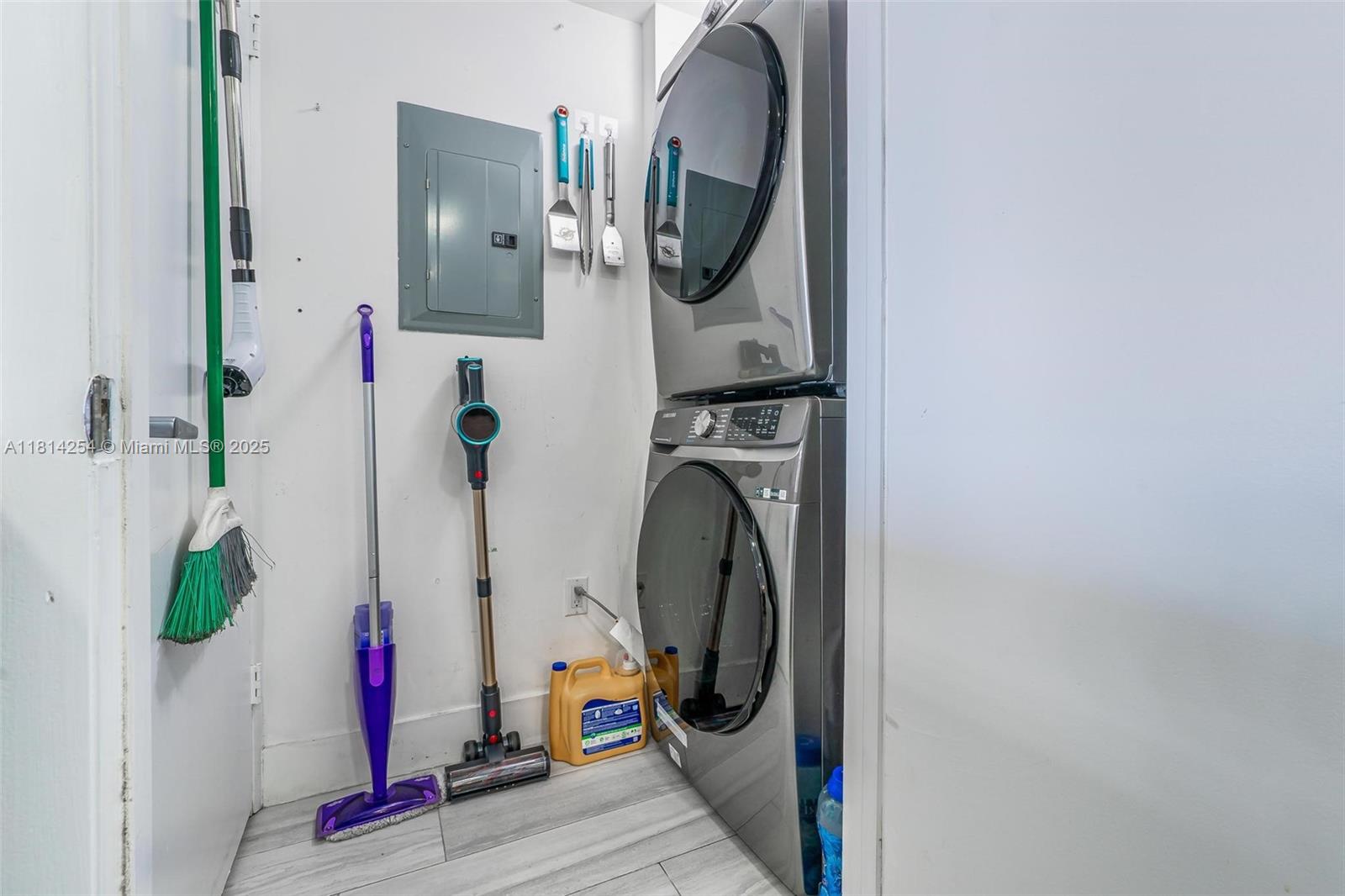 50 BISCAYNE CONDO - Residential