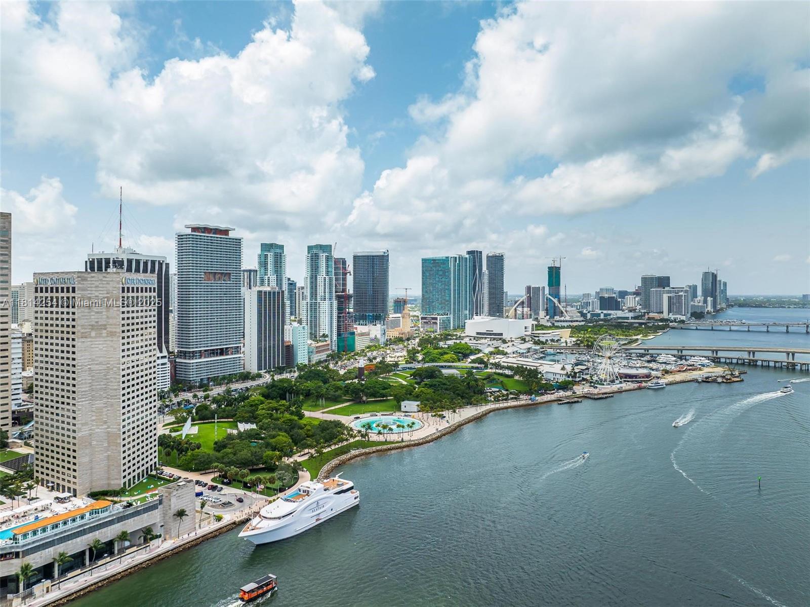 50 Biscayne Blvd 3106