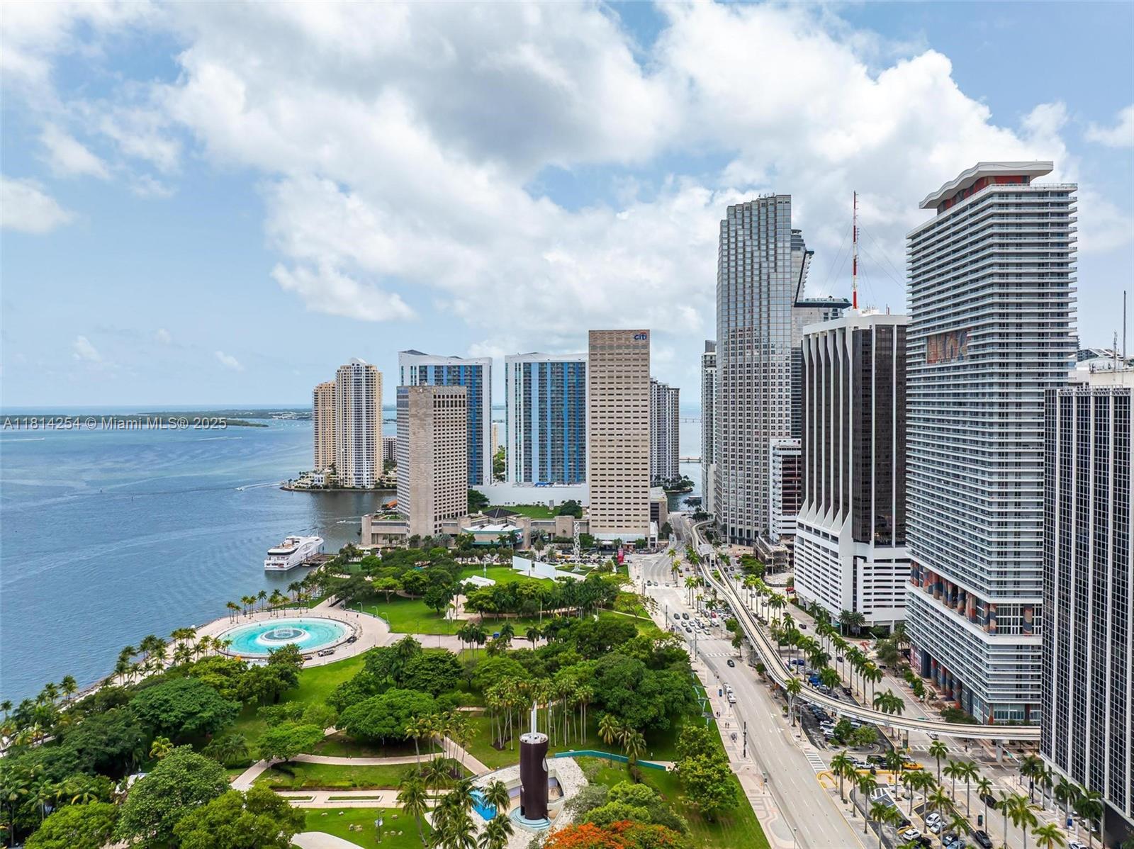 50 Biscayne Blvd 3106