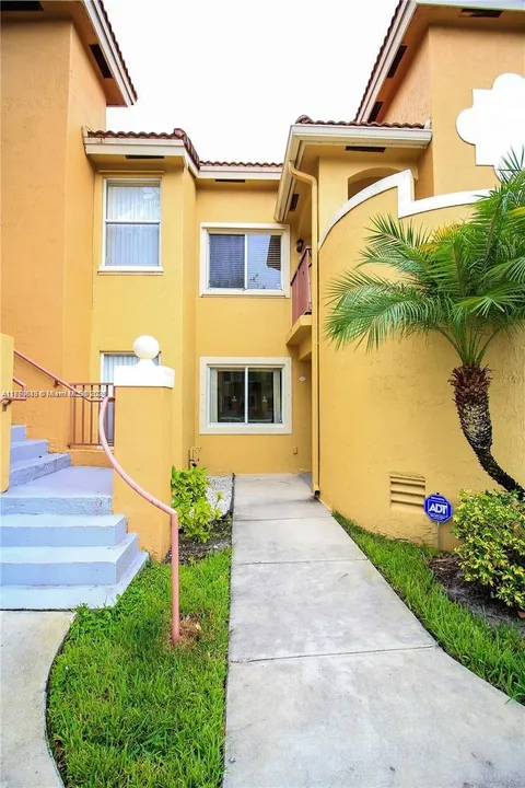 630 NW 79th Ter Unit 105, Pembroke Pines, FL 33024 - MLS#: A11760613