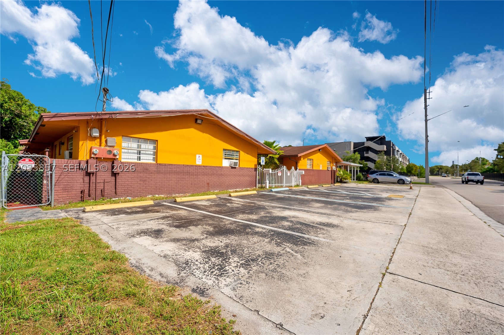 129-131 SE 5th St