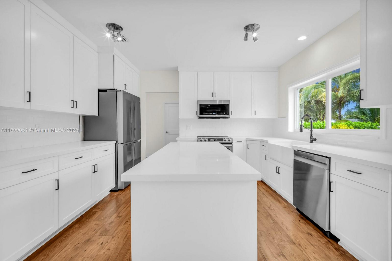 COOPERS GROVE - Residential