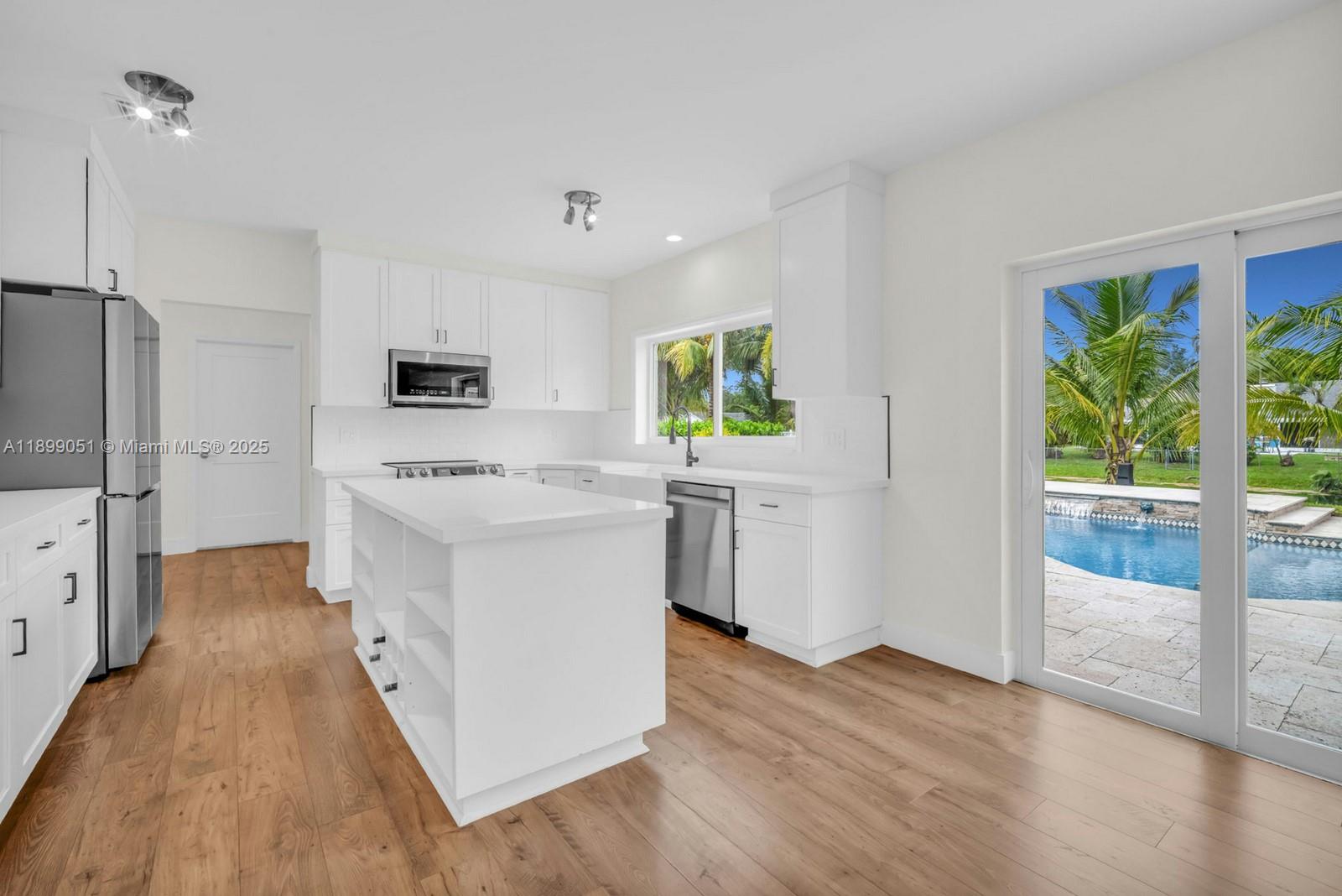 COOPERS GROVE - Residential