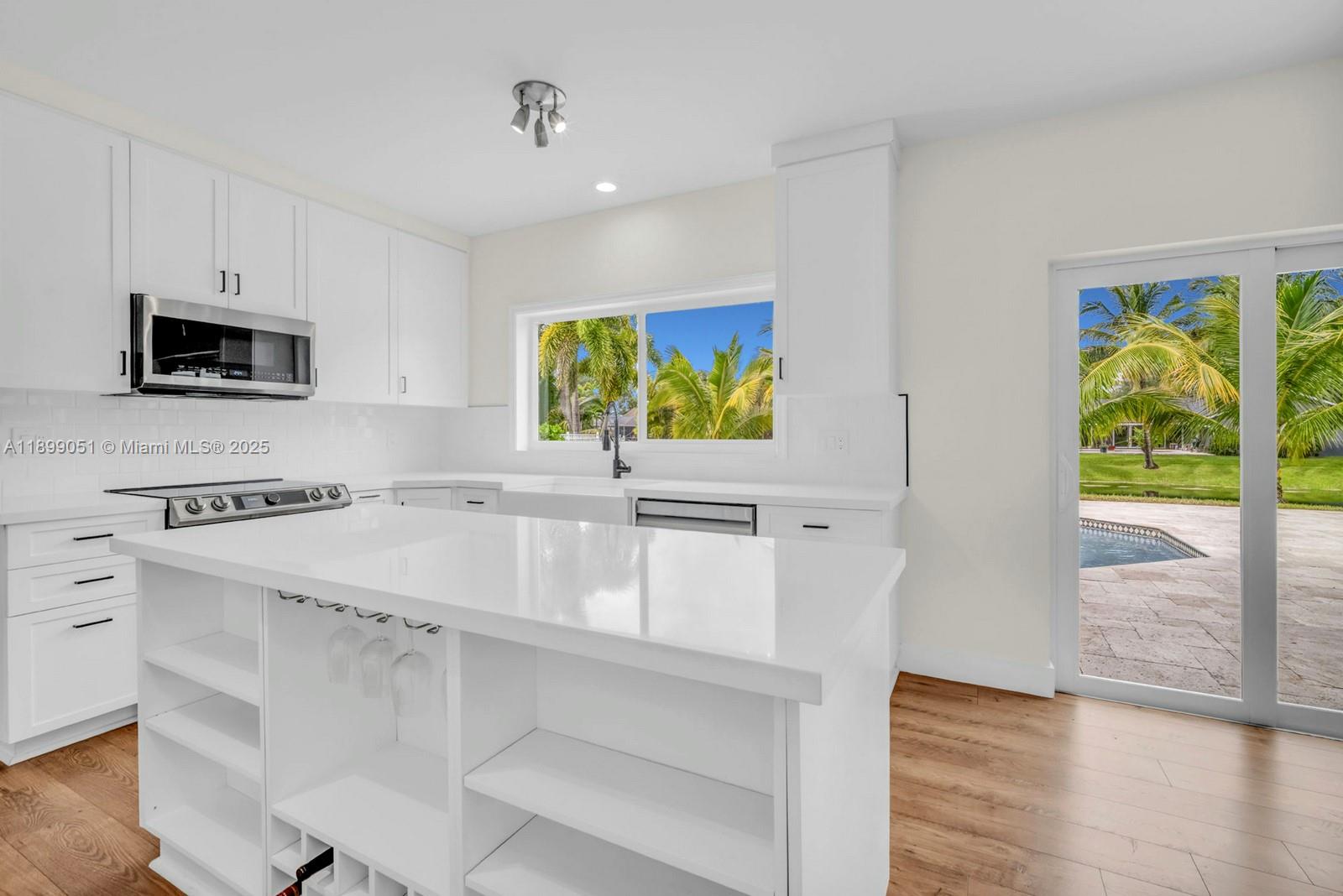 COOPERS GROVE - Residential