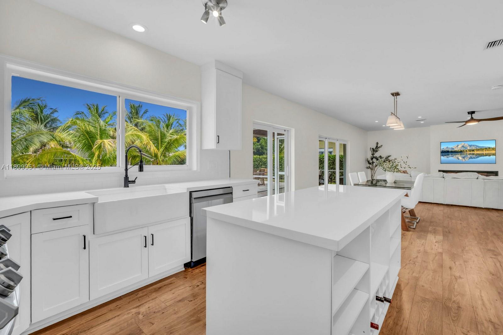 COOPERS GROVE - Residential