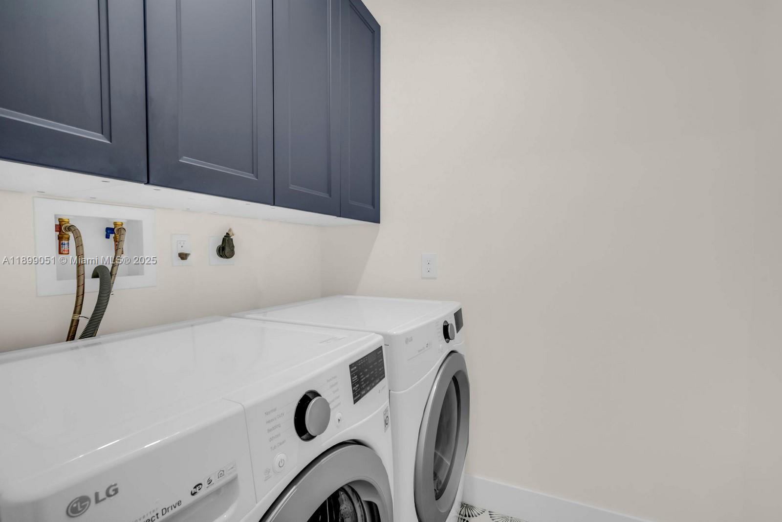 COOPERS GROVE - Residential