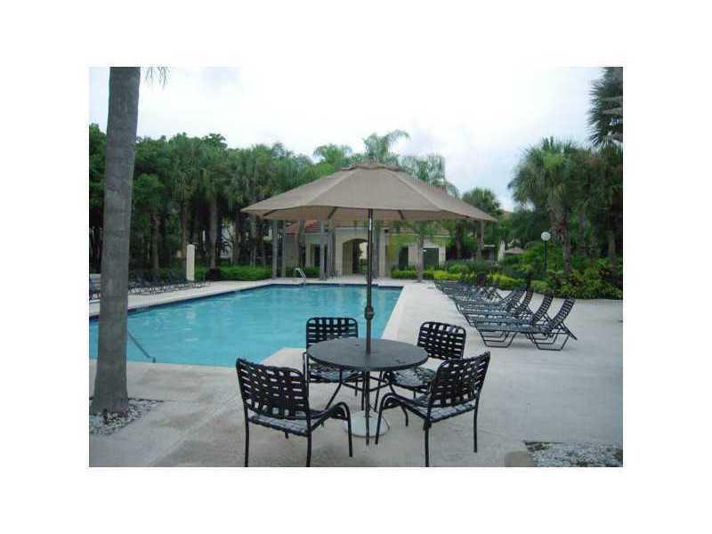 HOLLYWOOD PARC CONDO - Residential Lease