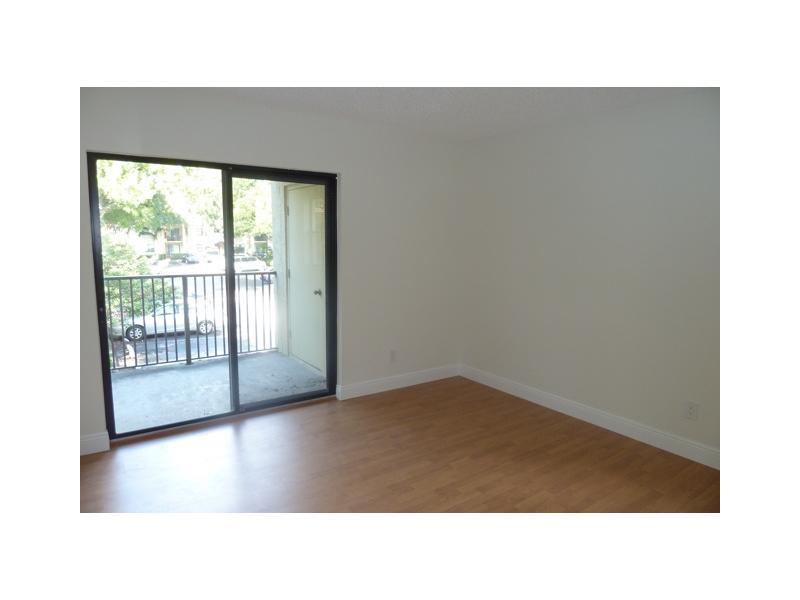 HOLLYWOOD PARC CONDO - Residential Lease