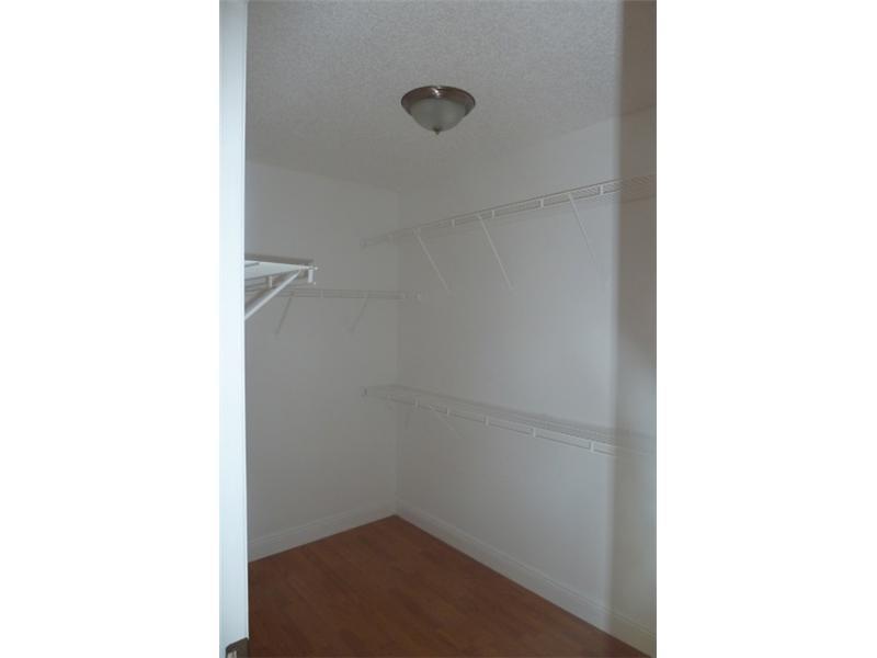 HOLLYWOOD PARC CONDO - Residential Lease