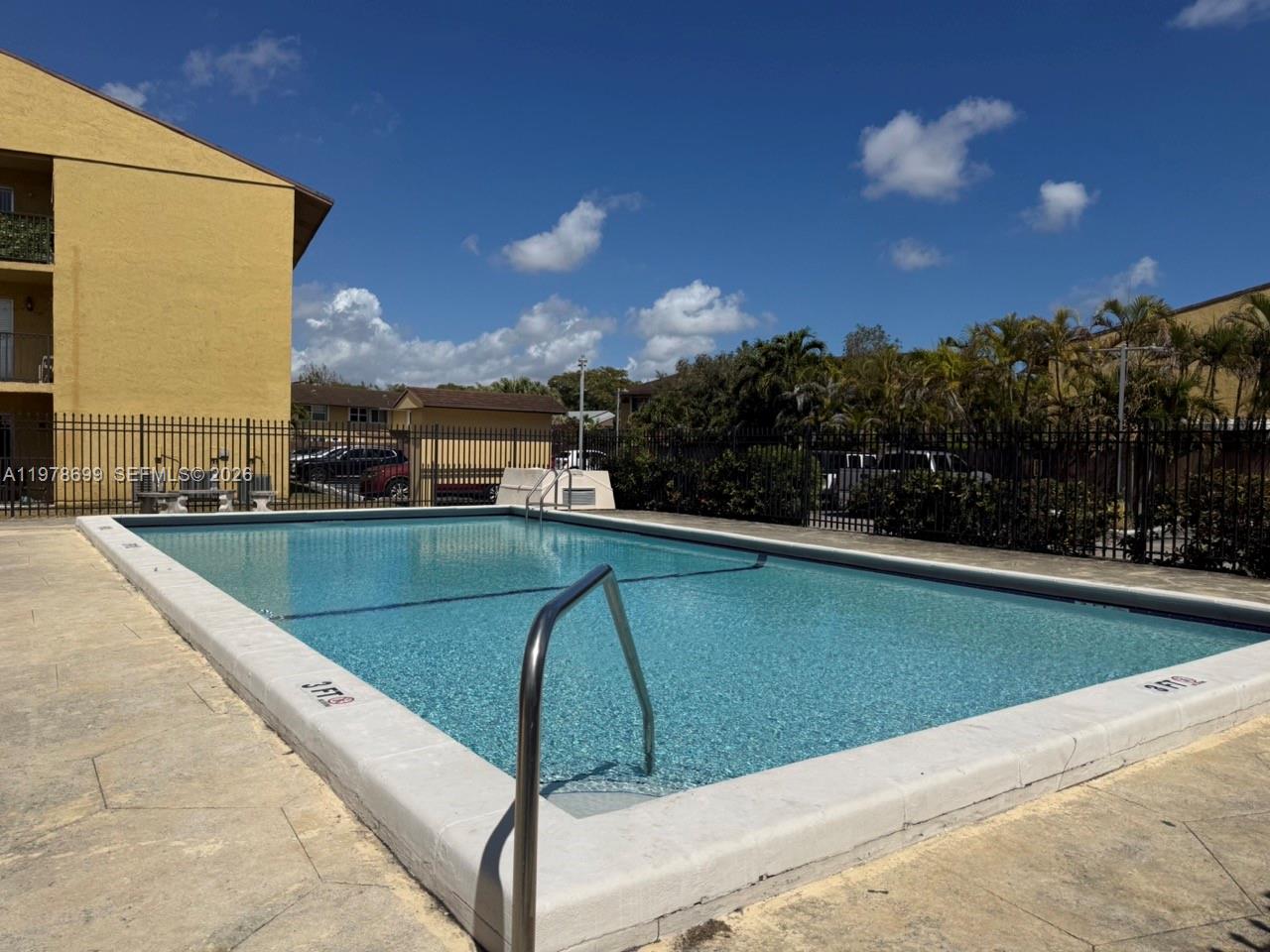 CONTINUUM CONDO PH II - Residential Lease