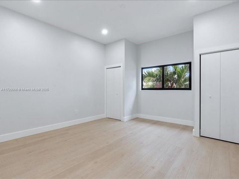 A home in Lauderdale By The Sea