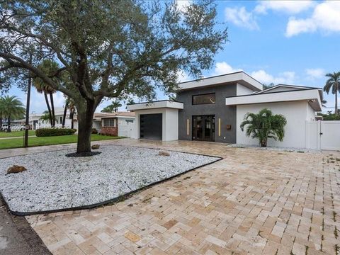 A home in Lauderdale By The Sea