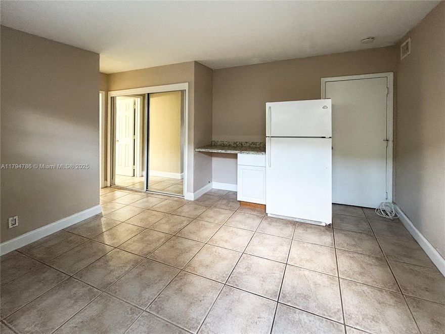 Comfortable Studio

Upon entering, you'll notice the attractive flooring that's easy to clean and maintain. Air conditioning provides a cool, comfortable environment. It also offers additional amenities for your enjoyment and relaxation.

-Granite countertops
-Refrigerator
-Central air conditioning
-Private bathroom
-Shared kitchen and living room
-Laundry in the building
-Pool