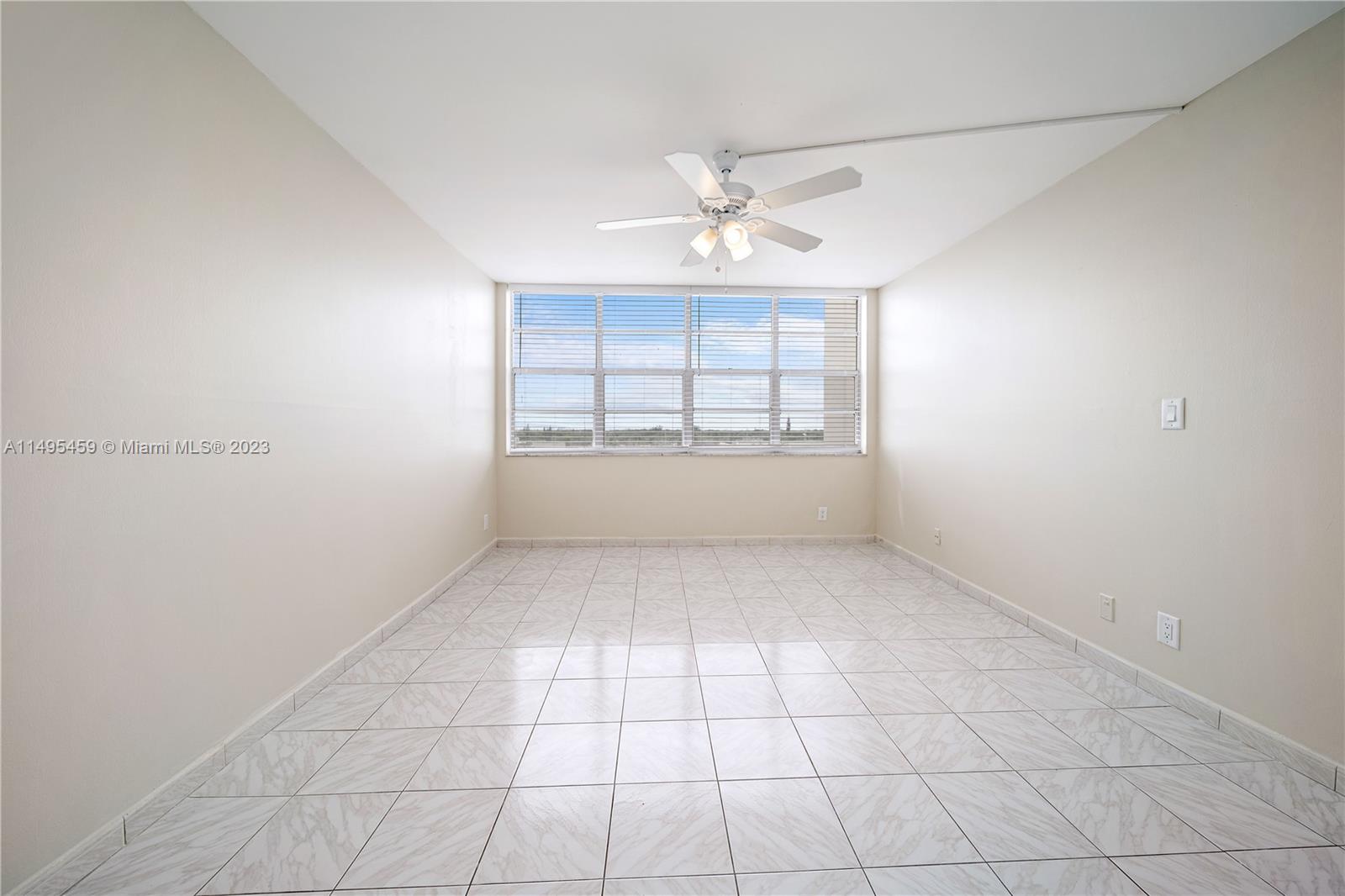 GATEWAY HOUSE CONDO - SOU - Residential Lease
