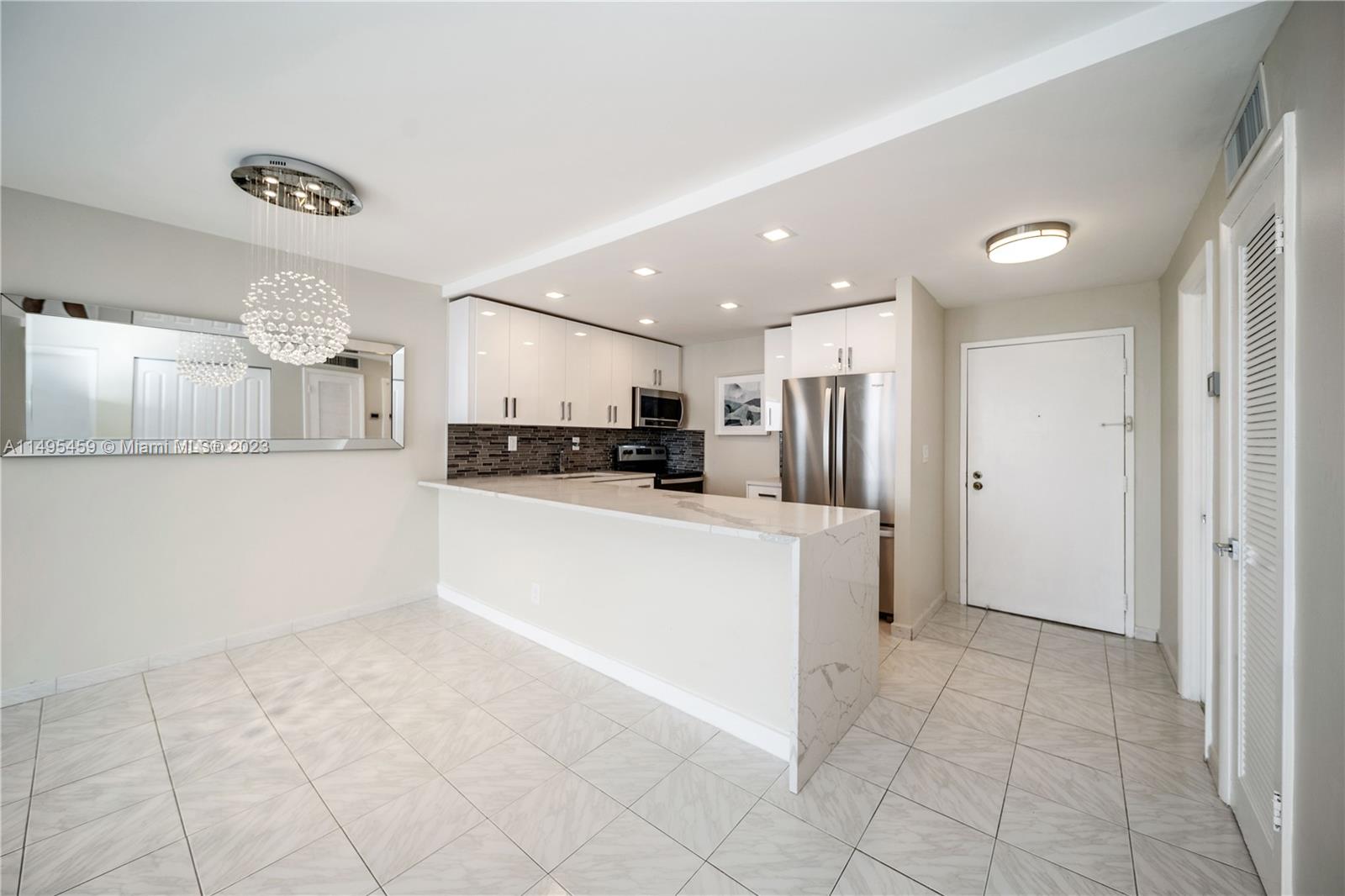 GATEWAY HOUSE CONDO - SOU - Residential Lease