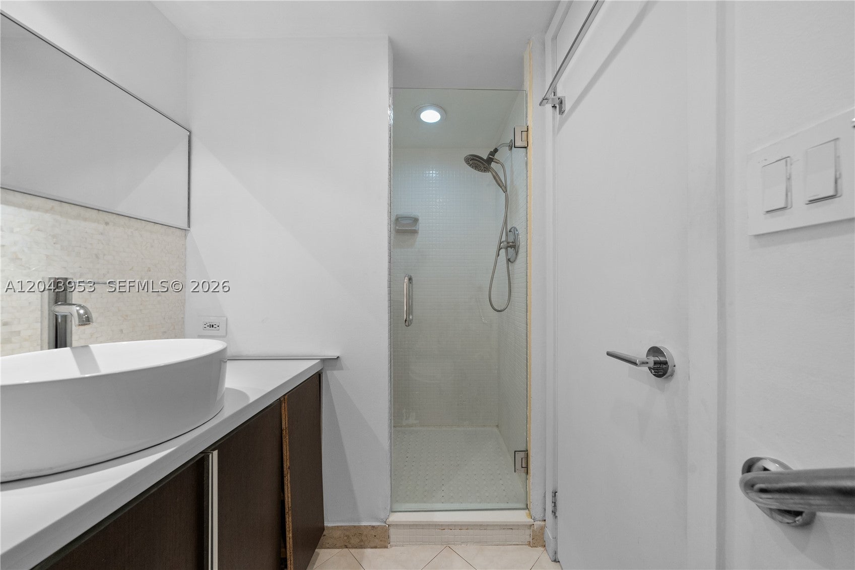 11 Island Ave 610