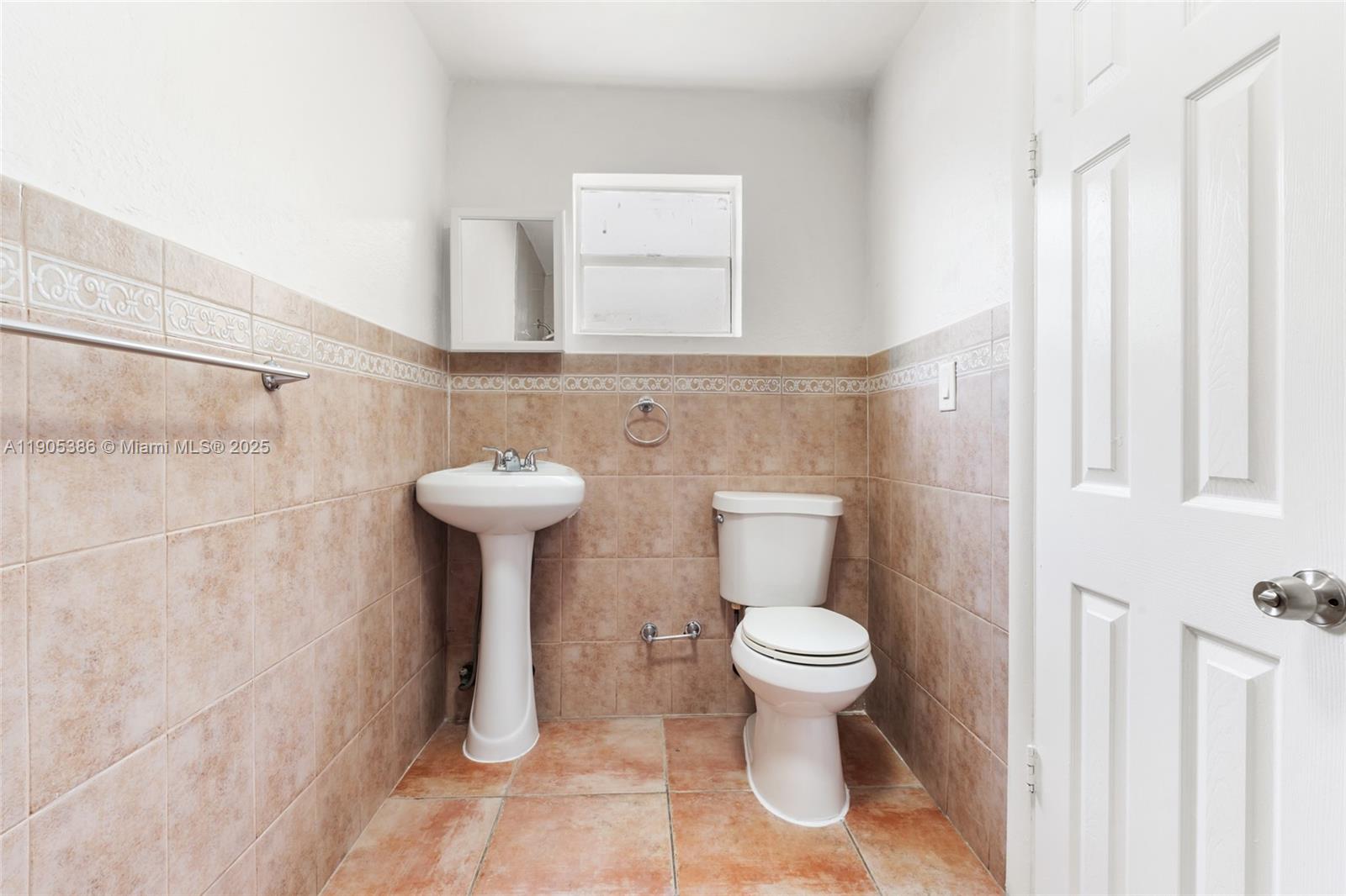 VEDADO - Residential Lease