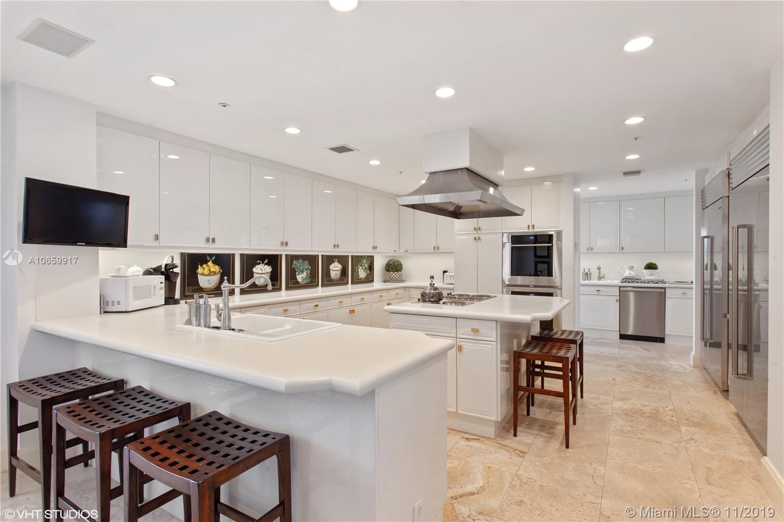 OCEANSIDE FISHER ISL COND - Residential