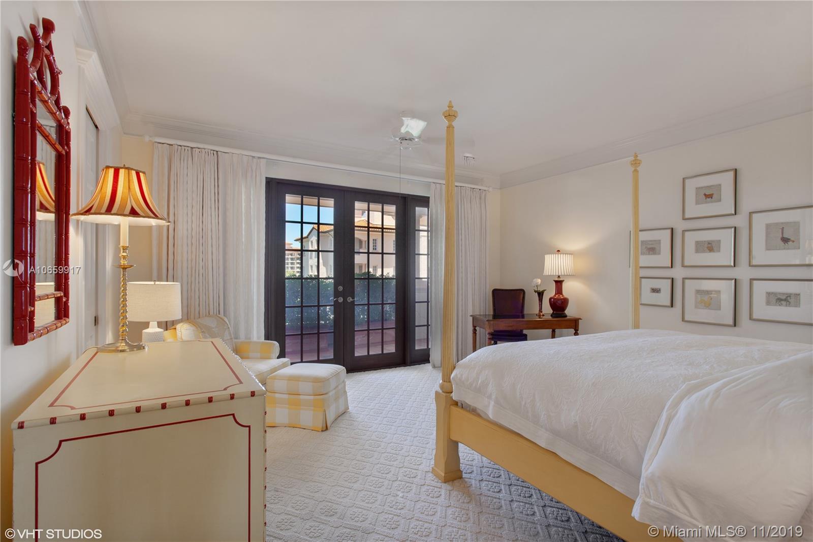 OCEANSIDE FISHER ISL COND - Residential