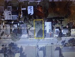 VACANT LOT 5300 SF T4L, LOT SIZE 50.000 X 106 YOU MAY BUILD A FOURPLEX. ALL INFORMATION MUST BE VERIFIED WITH ZONING OR ANY OTHER INSTITUTION.