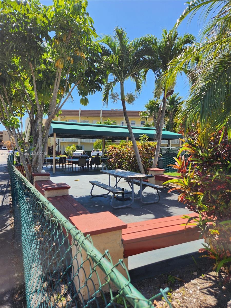 6670 ROYAL PALM K 202
