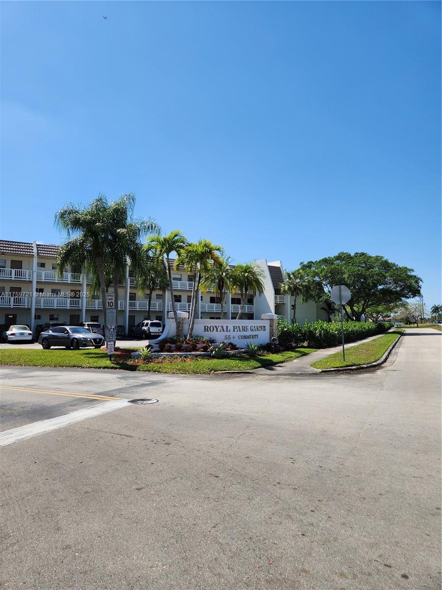6670 ROYAL PALM K 202