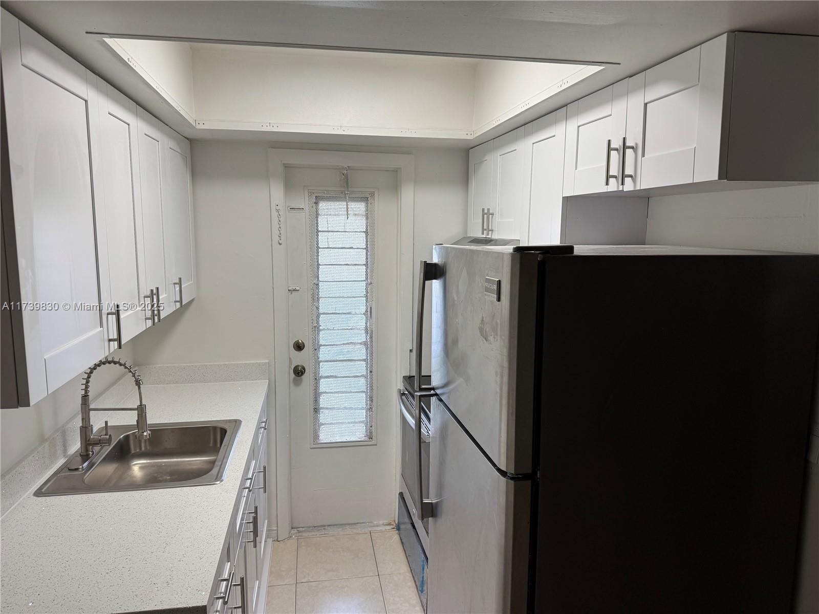 Rental Property at 31 Nw 163rd St 43, Miami, Broward County, Florida - Bedrooms: 1 
Bathrooms: 1  - $1,495 MO.