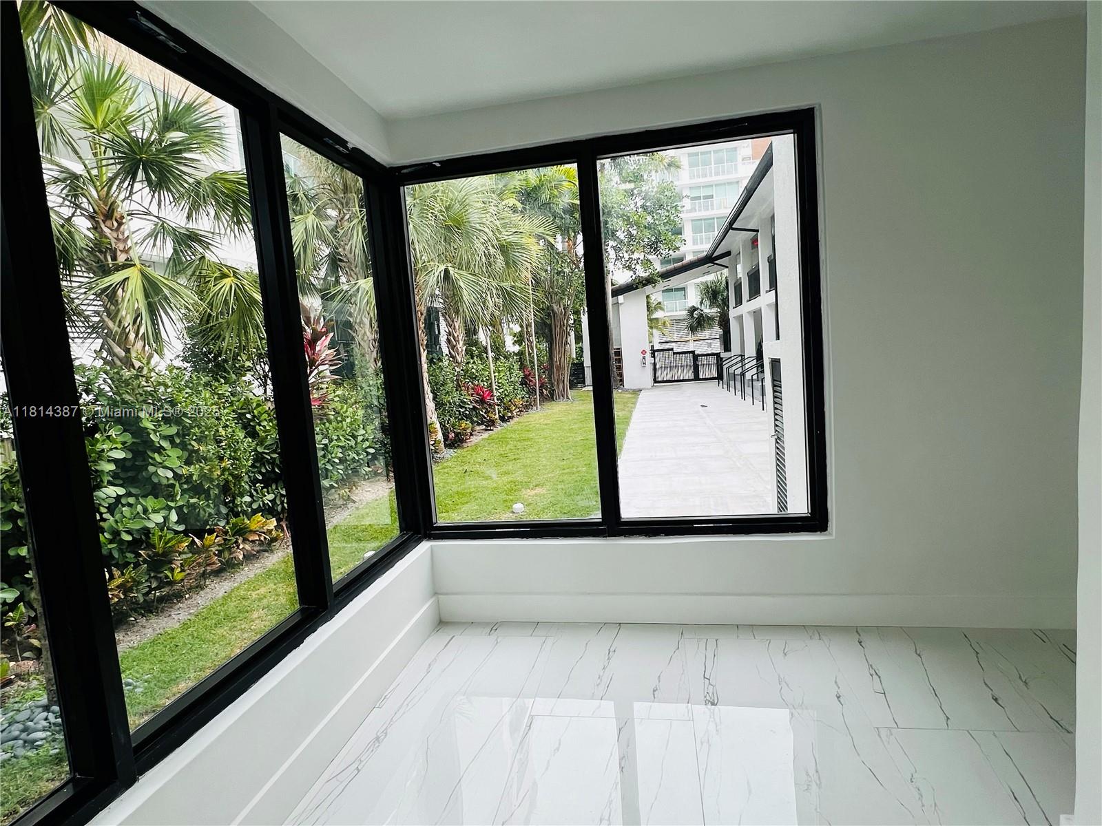 BAY HARBOUR ISLAND - Residential Lease