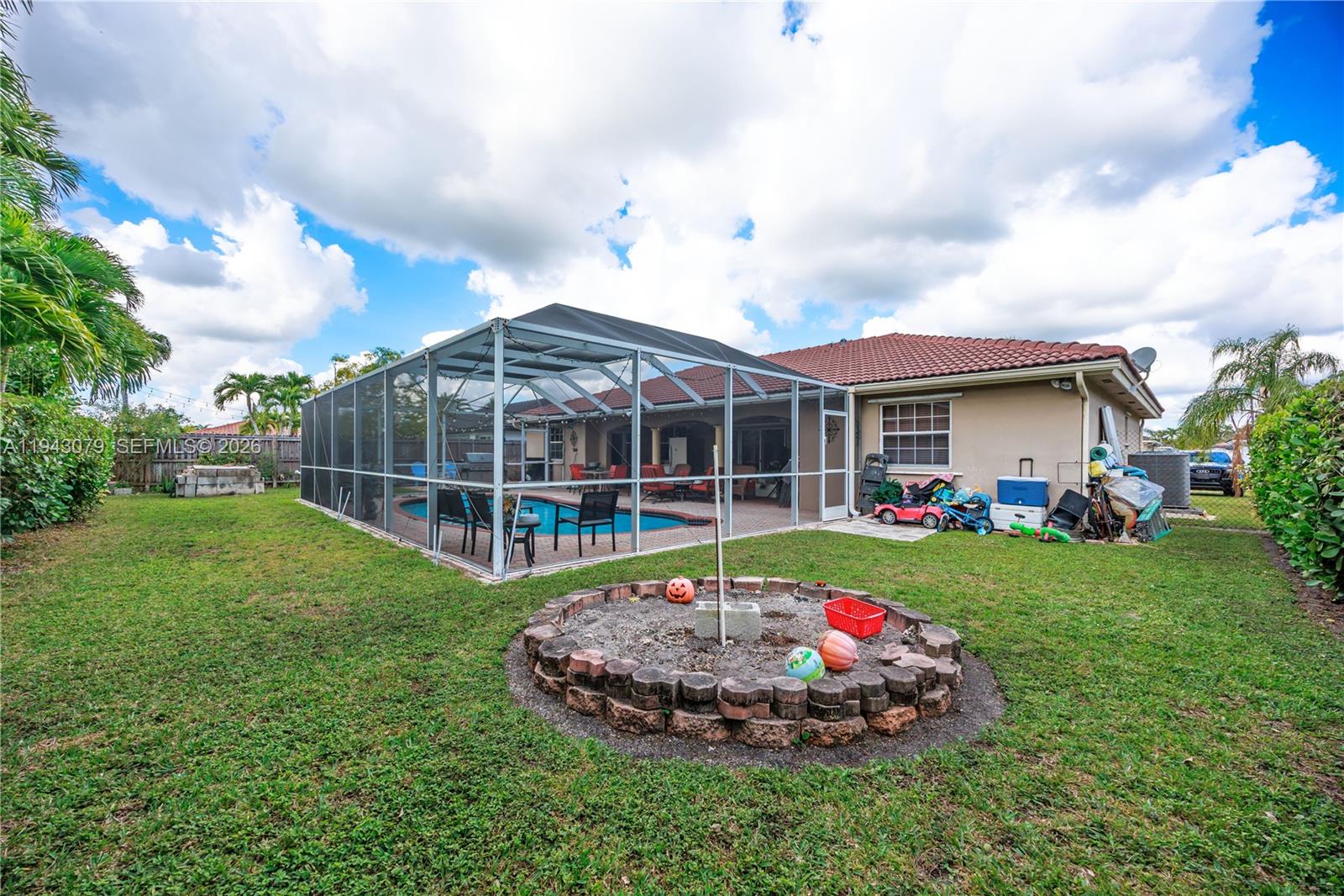 KESSLER GROVE SEC 1 - Residential