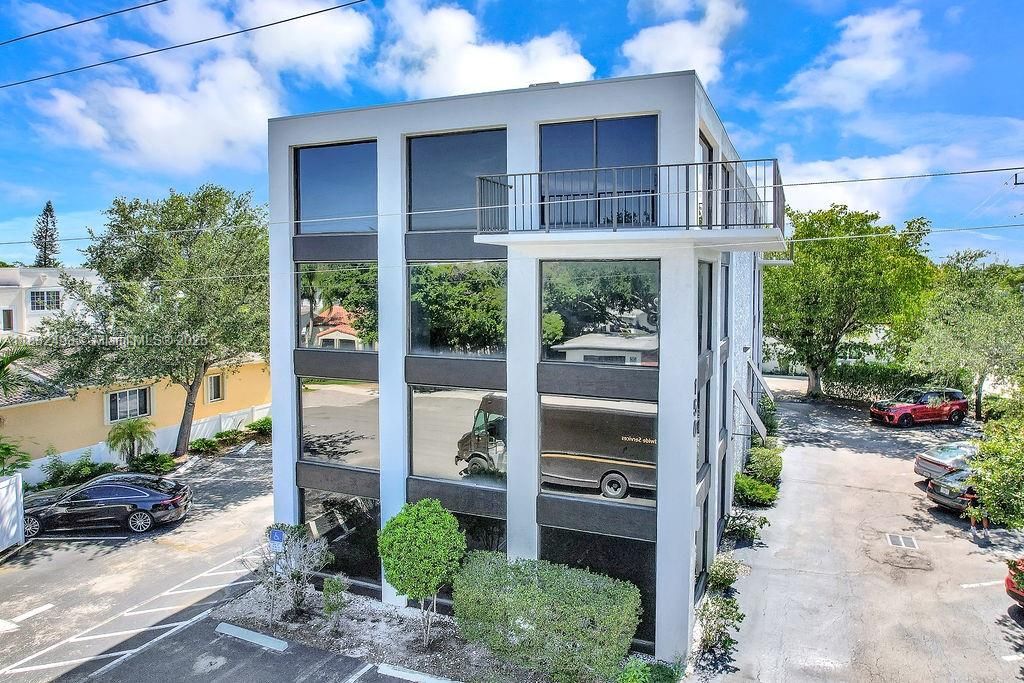 Photo of 150 SE 12th St #201-3, Fort Lauderdale, FL 33316 (MLS # A11832493)